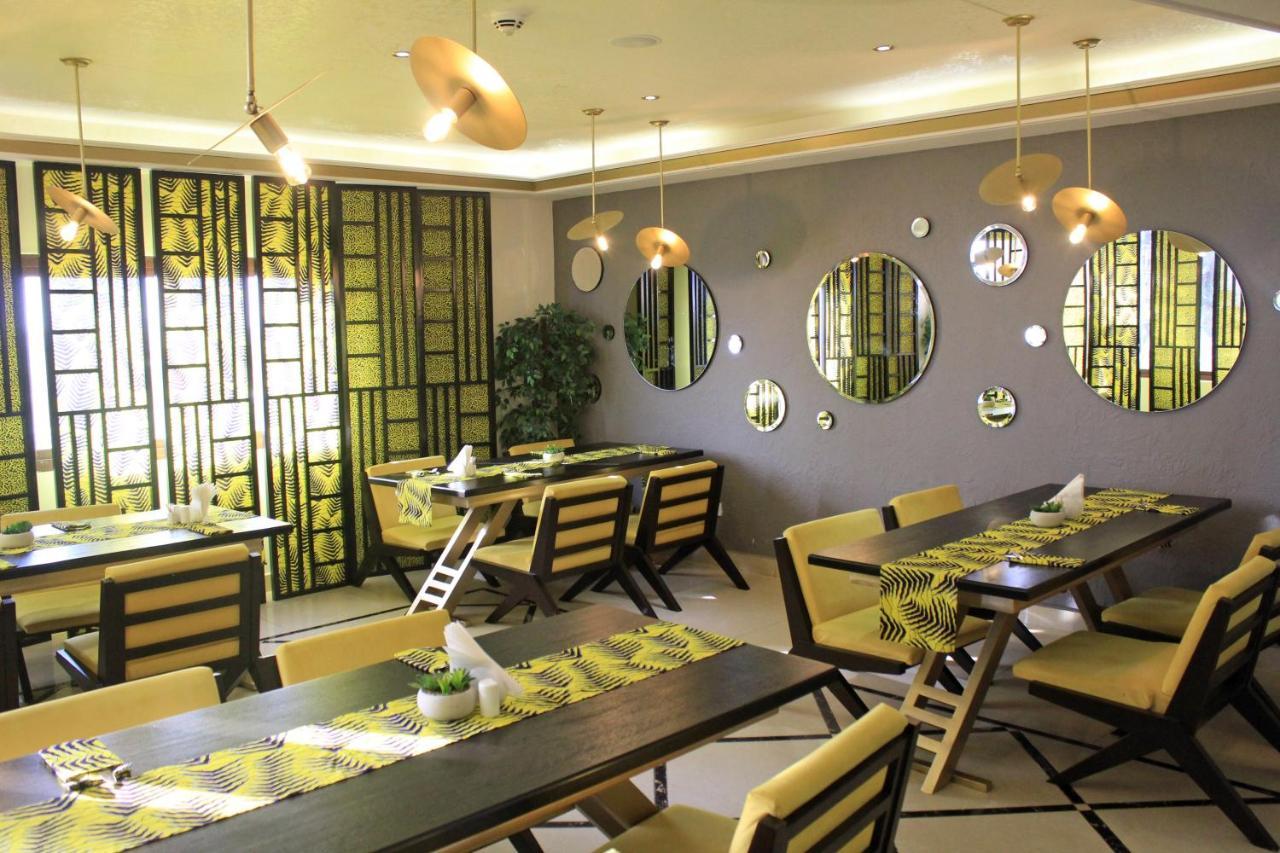 Boulevard Palace Hotel 蒙罗维亚 外观 照片