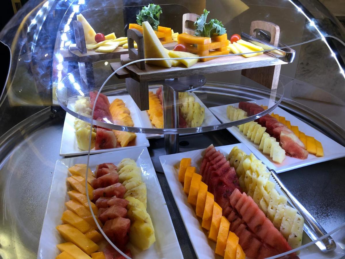 Boulevard Palace Hotel 蒙罗维亚 外观 照片