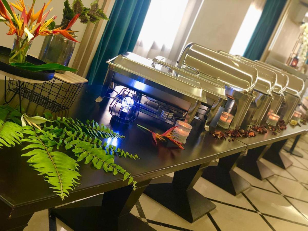 Boulevard Palace Hotel 蒙罗维亚 外观 照片