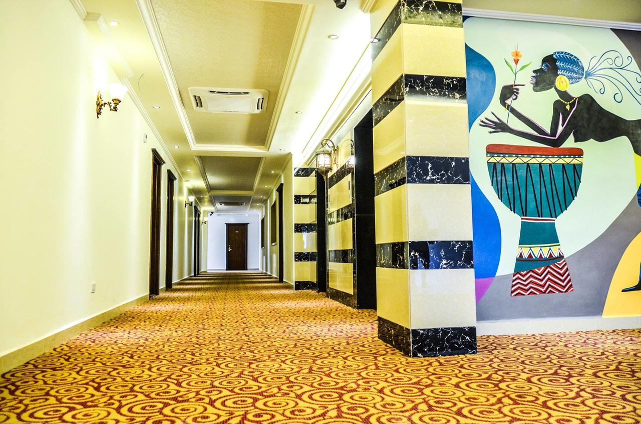 Boulevard Palace Hotel 蒙罗维亚 外观 照片
